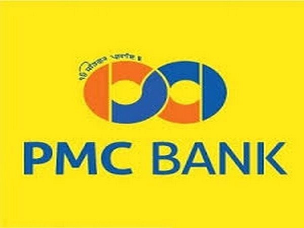 पीएमसीः छह महीने में ऐसा क्या हुआ कि मुनाफ़े में चल रहा बैंक डूब गया - PMC Bank