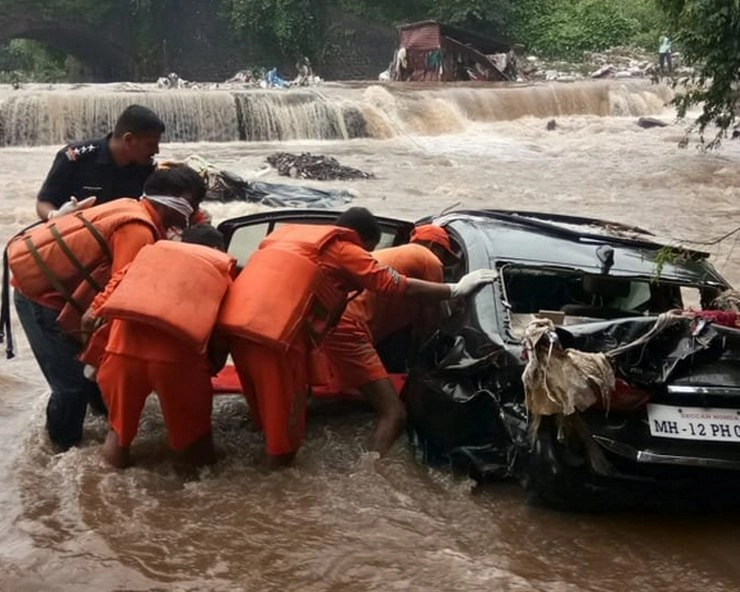 पुणे में भारी बारिश का कहर, 11 लोगों की मौत, स्‍कूल-कॉलेज बंद