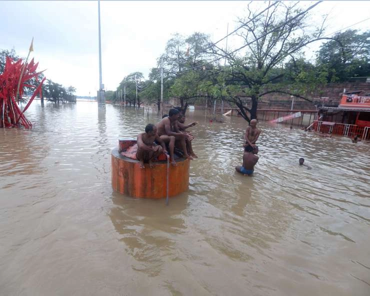Weather Updates : आसमान से बरसी आफत से देशभर में 145 लोगों की मौत, उप्र, बिहार में कई इलाके पानी में डूबे - Severe rains across India