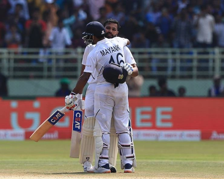 Team India ने पहले दिन के खेल के समाप्त होने तक 3 विकेट पर 273 रन बनाए - Mayank Agarwal, Virender Sehwag, Test, Second Test