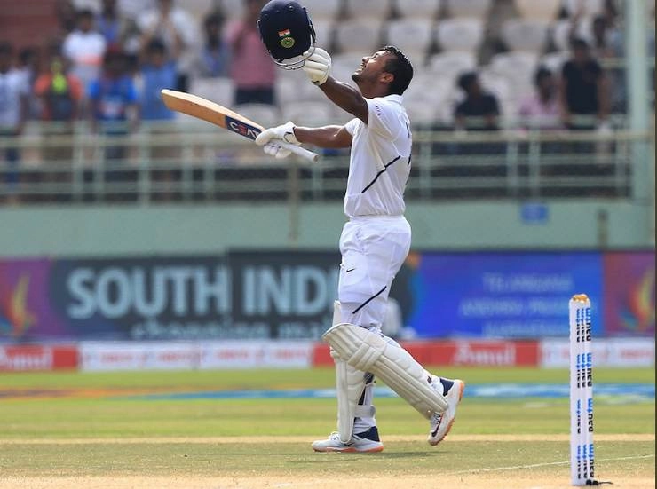 Mayank Agarwal ने फिर रचा इतिहास, टेस्ट में दूसरा शतक जड़कर वीरेंद्र सहवाग की बराबरी की