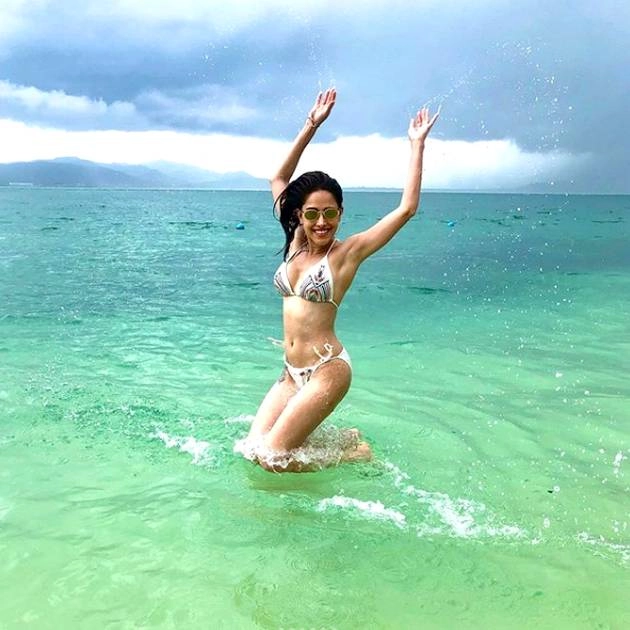 नुसरत भरूचा ने शेयर की हॉट बिकिनी तस्वीरें, थाइलैंड में जमकर एंजॉय कर रहीं वेकेशन - nushrat bharucha enjoy vacation in thailand shares her hot bikini photos