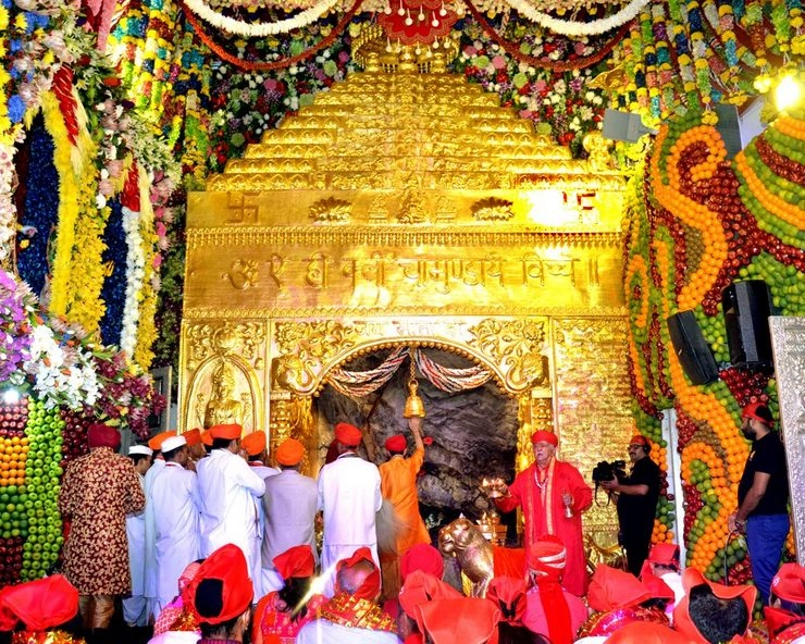 Vaishno Devi Temple | Navratri में 3 करोड़ रुपए के फूलों से महक रहा है मां वैष्णोदेवी मंदिर