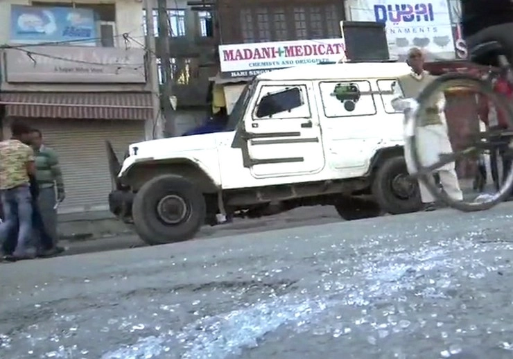 Grenade attack | श्रीनगर के हाई सिक्योरिटी झोन में ग्रेनेड हमला, कई घायल