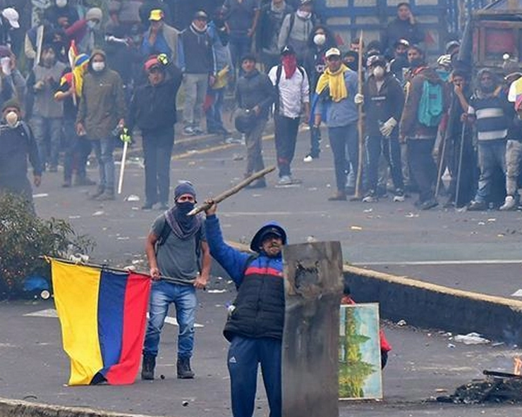 इक्वाडोर में जारी विरोध प्रदर्शन में 7 की मौत, 1340 घायल - 7 protesters died in Ecuador