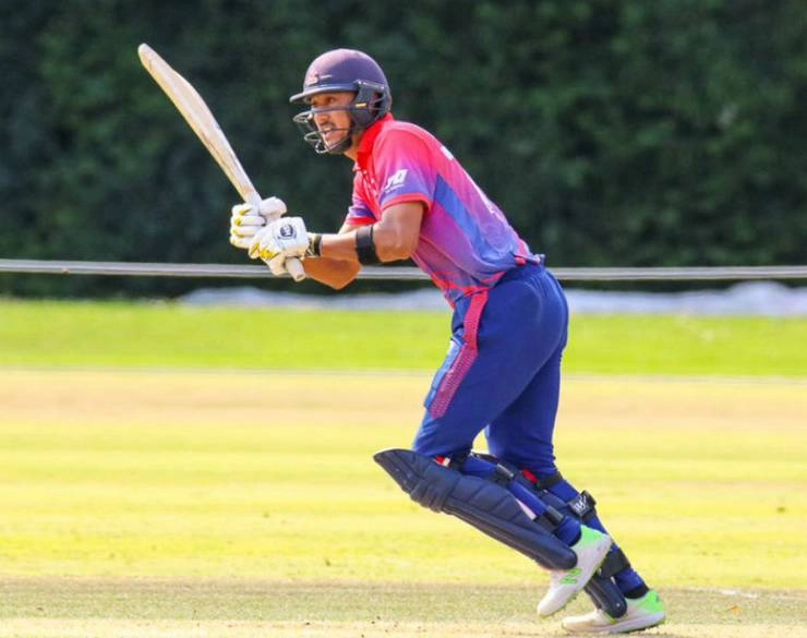 नेपाल क्रिकेट टीम के कप्तान पारस खड़का ने अचानक इस्तीफा दिया