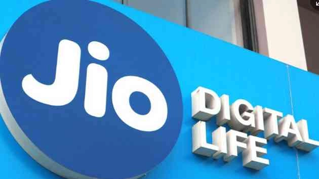 JIo ने जून में जोड़े 45 लाख नए ग्राहक, एयरटेल और वोडाफोन आइडिया को नुकसान - jio adds almost 45 lakh subscribers in june airtel vi suffer customer losses