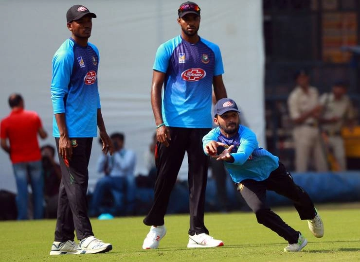अपनी ही टीम के खिलाड़ी को मारा था थप्पड़, अब 18 महीने बाद क्रिकेट खेल सकता है यह बांग्लादेशी गेंदबाज - Shahadat Hussain may make a comback after 18 month ban