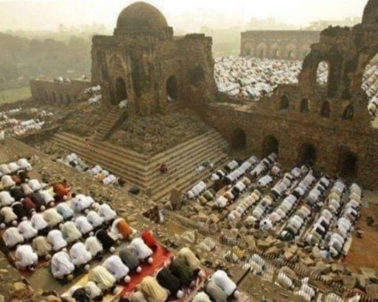 क्या SC के फैसले के बाद बाबरी मस्जिद में अदा की गई आखिरी नमाज...जानिए वायरल तस्वीर का पूरा सच...