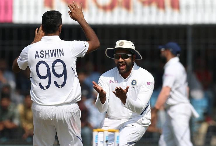 INDvsAUS: 480 पर ऑलआउट हुई ऑस्ट्रेलिया, आर अश्विन ने चटके 6 विकेट - R Ashwin scalps six as Aussies posts a mammoth total in first Innings