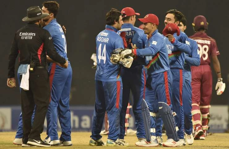 तालिबानी राज में पहली बार क्रिकेट के मैदान पर जीता अफगानिस्तान, गत विजेता वेस्टइंडीज को दी 56 रनों से मात - Afghanistan draws first blood by drubbing defending champ West indies