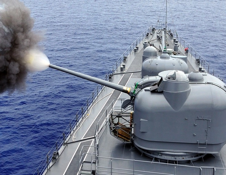 Indian Navy | नौसेना की बढ़ेगी ताकत, भारत खरीदेगा एक अरब डॉलर की अमेरिकी तोपें