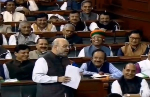 राजनाथजी को तो टॉयलेट तक छोड़ते थे सुरक्षाकर्मी - for many years security personnel even dropped Rajnath ji till the toilet yet he never said anything : amit shah