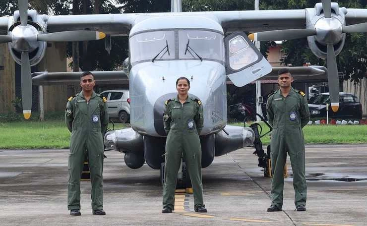 शिवांगी स्वरूप बनीं नौसेना की पहली महिला पायलट