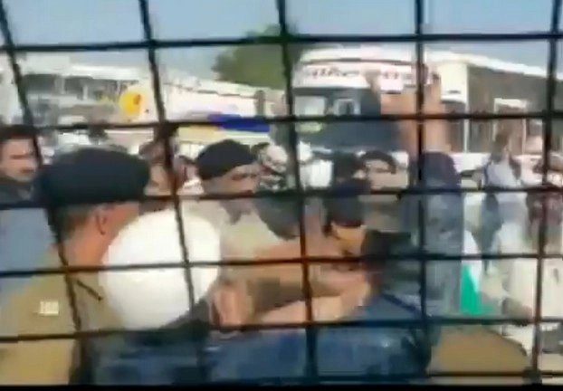 CAA Protest : गुजरात के बनासकांठा में 3022 लोगों पर FIR - CAA Protest : Gujrat Police fir against 3022 protestors in Banaskatha
