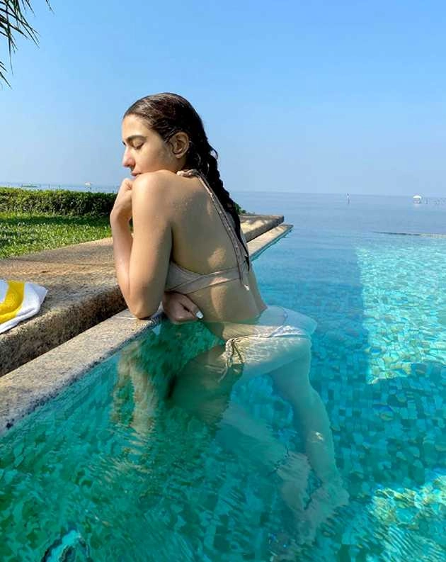 सारा अली खान की बिकिनी तस्वीरों ने सोशल मीडिया पर मचाया तहलका - sara ali khan bikini photos viral on social media