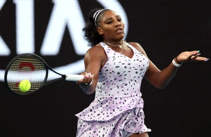 US Open : सेरेना ने मारी बाजी, वीनस पहले दौर में हुई बाहर - US Open Serena Williams Venus Williams