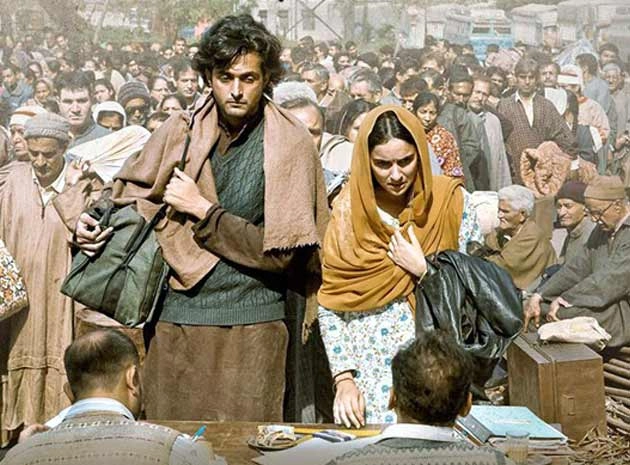शिकारा : फिल्म समीक्षा - Shikara, movie review in Hindi, Vidhu Vinod Chopra, Samay Tamrakar, Aadil Khan