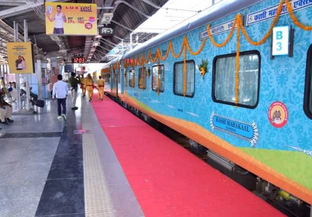 काशी महाकाल एक्सप्रेस को लेकर श्रद्धालुओं ने दिखाया उत्साह, एक दिन पहले ही ट्रेन हाउसफुल - IRCTC to start Kashi Mahakaal express