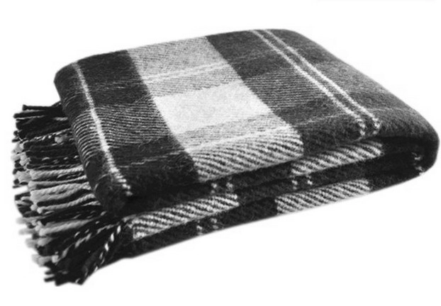 दोरंगी कंबल के दान के 3 चमत्कारिक फायदे | kambal ka daan
