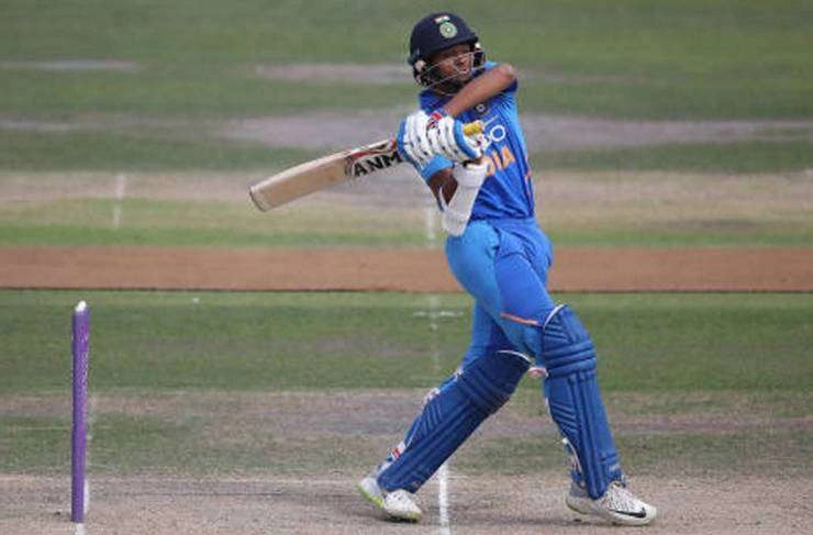 Yashasvi Jaiswal | यशस्वी जायसवाल ने ठोंका शतक, अर्जुन तेंदुलकर ने किया निराश, 45 गेंदों पर बनाए सिर्फ 6 रन