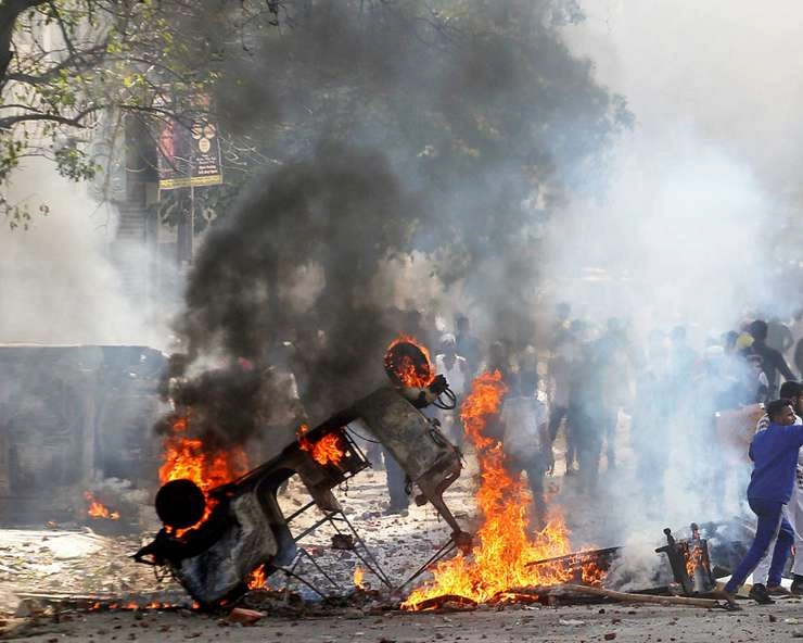 #DelhiRiots2020 : दहला देंगी दिल्ली हिंसा की ये 10 तस्वीरें, दिलवाली दिल्ली हुई दंगाइयों के हवाले... (Photos)