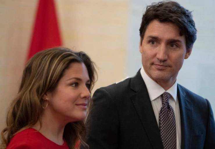 पत्नी के Corona virus की जांच होने के चलते कनाडा के प्रधानमंत्री घर से काम करेंगे