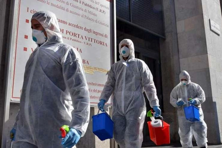 Coronavirus: स्पेनमध्ये मृतदेह सडून गेले, वृद्धांना बेवारस सोडलं