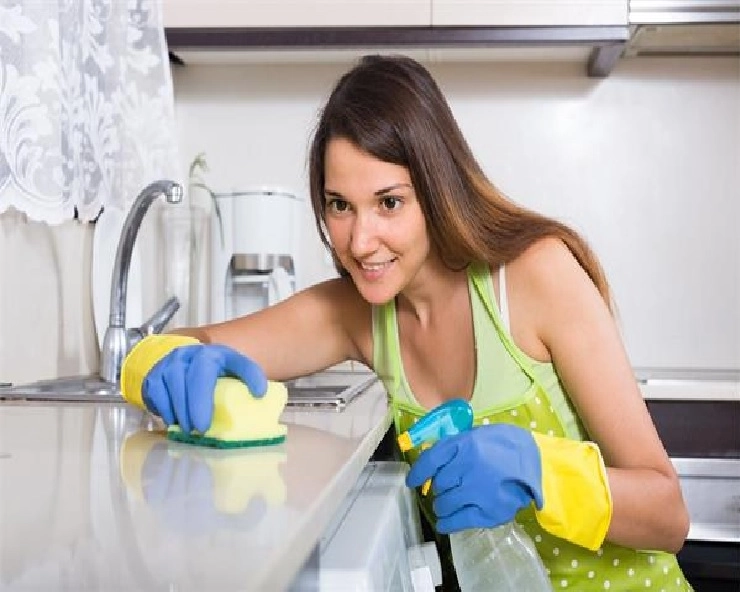 Quarantine Tips : साफ-सफाई करें, कोरोना जैसे संक्रमण को दूर रखें