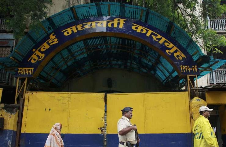 मुंबई की आर्थर रोड जेल के 72 कैदी और 7 कर्मचारी Corona से संक्रमित