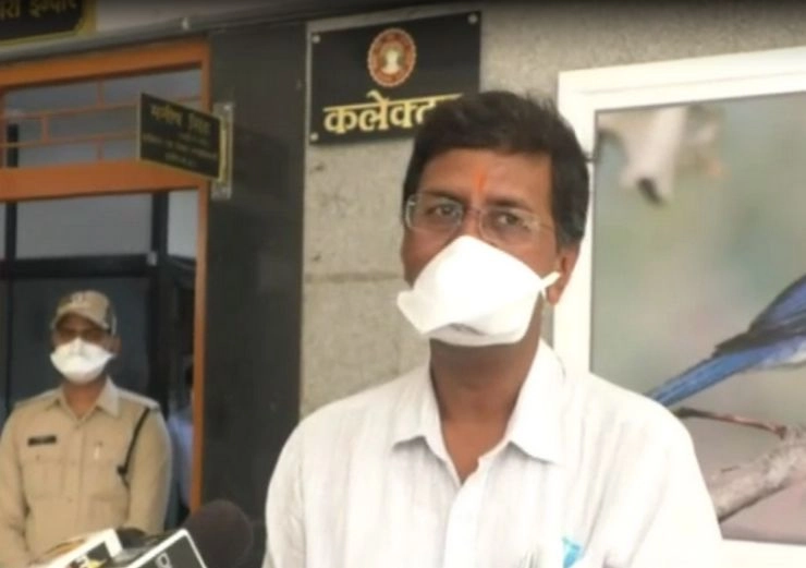 Indore में Lockdown नहीं,  कलेक्टर मनीष सिंह ने किया खंडन