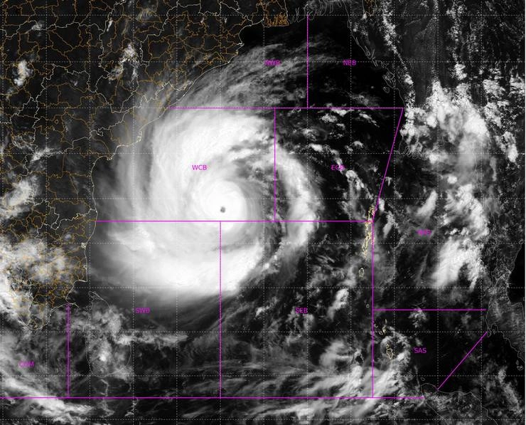 Cyclone Amphan Updates- ઓડિશામાં તોફાન સાથે વરસાદ શરૂ, મોટા પ્રમાણમાં વિનાશ થઈ શકે છે