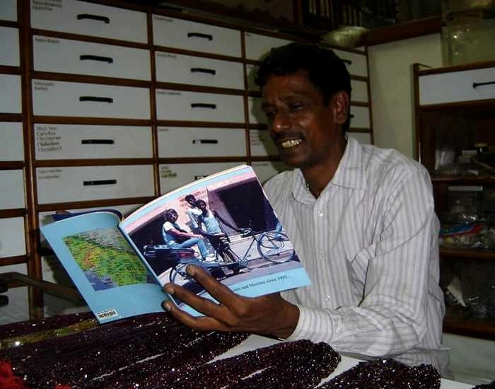 Success Story : एक मुलाकात ने बदली जिंदगी, रिक्शा खींचने वाले हाथ बने रत्न-पारखी - Success story : Ashok Khandelwal Jaipur :