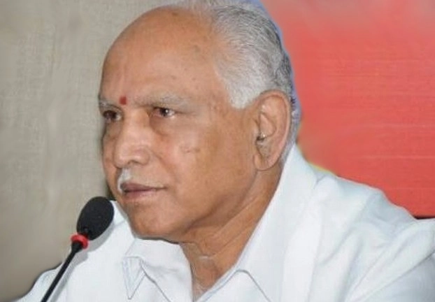 कर्नाटक : येदियुरप्पा ने किया मंत्रिमंडल में फेरबदल, विभागों को लेकर चल रही है खींचतान - BS Yeddyurappa reshuffled the cabinet