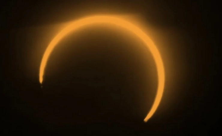 SolarEclipse2020 LIVE : हरियाणा के सिरसा और राजस्थान के सूरतगढ़ में बना रिंग ऑफ फायर