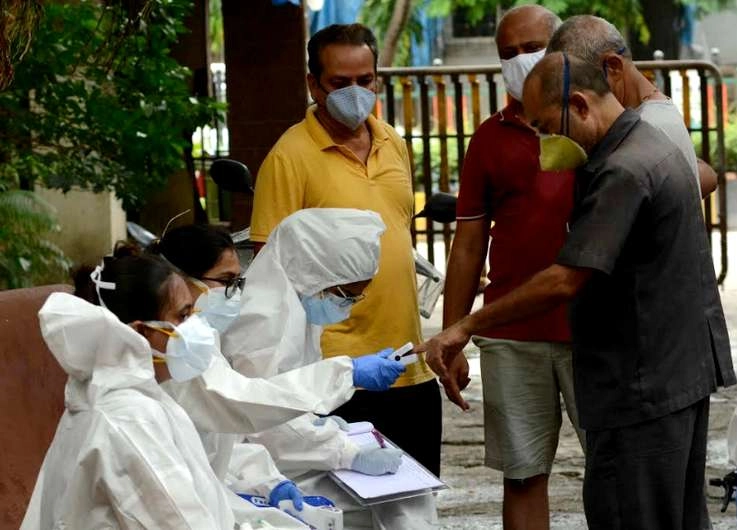 मुंबई में Corona संक्रमण के मामलों की संख्या 90 हजार के पार, 5,202 लोगों की मौत - Number of cases of coronavirus infection in Mumbai crosses 90 thousand