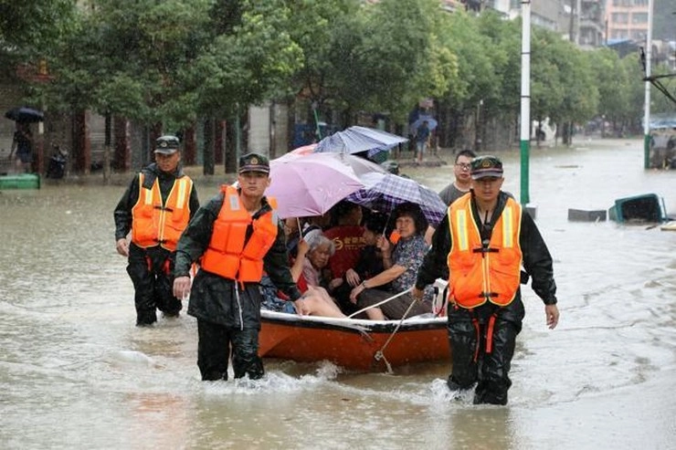 कोरोना काल में चीन में बाढ़ से भारी तबाही, 8 अरब से ज्यादा का नुकसान, 3 करोड़ से ज्यादा लोग प्रभावित