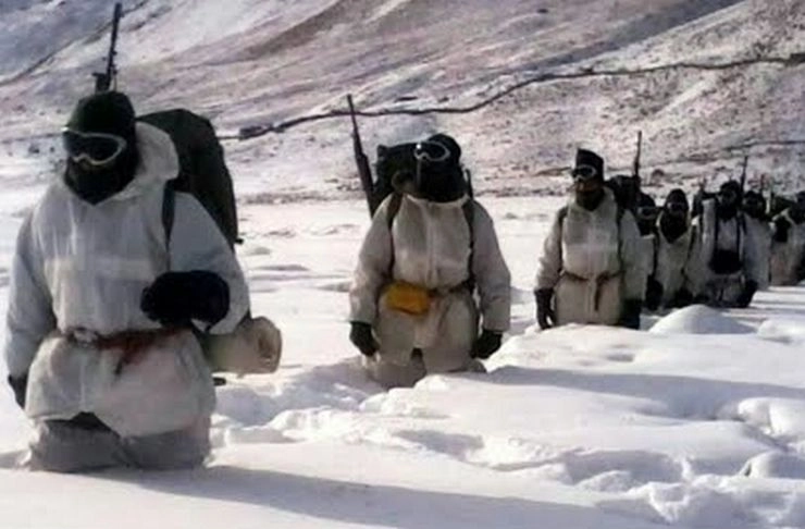 शून्य से नीचे के तापमान में भी डटे हैं भारतीय जवान, कारगिल से लेकर चीन सीमा तक प्रकृति को दे रहे मात - Indian soldiers are standing from Kargil to Ladakh