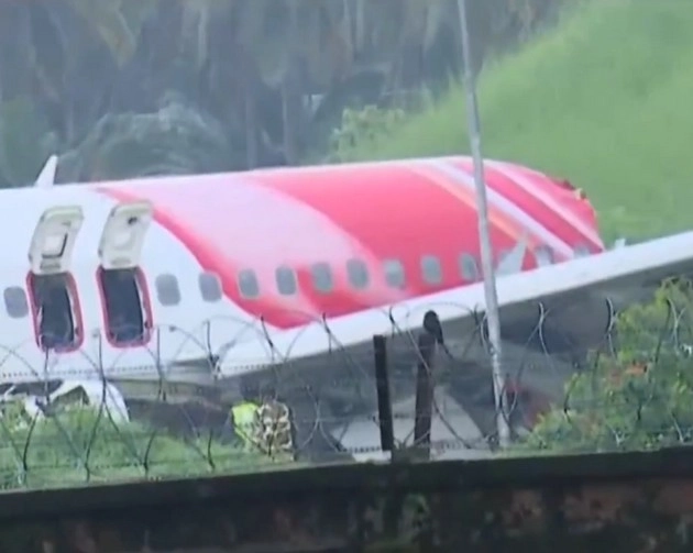 Kozhikode Air India plane crash :  हरदीप सिंह पुरी आज कोझीकोड जाएंगे, होगा 3 राहत उड़ानों का प्रबंध