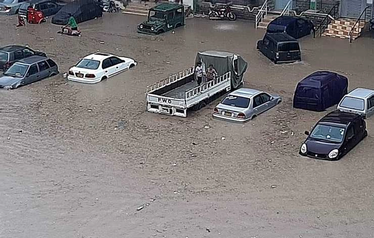 पाकिस्तान में भारी बारिश के कहर से 58 लोगों की मौत, 20 गांव जलमग्न - 58 people died due to heavy rains in Pakistan