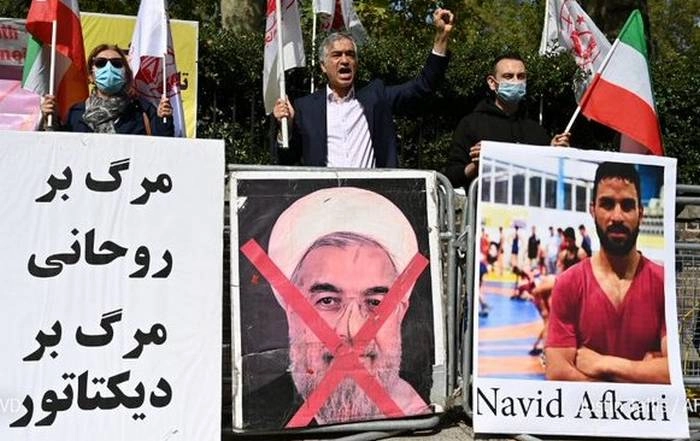 ईरान ने पहलवान को मौत की सजा दी, डोनाल्ड ट्रंप की अपील भी ठुकराई - Wrestler sentenced to death in Iran