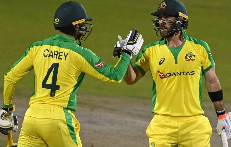 ऑस्ट्रेलिया ने 2 गेंद पहले लक्ष्य हासिल करके ODI सीरीज जीती, मैक्सवेल और कैरी के तूफानी शतक - Australia wins ODI series 2-1 against England