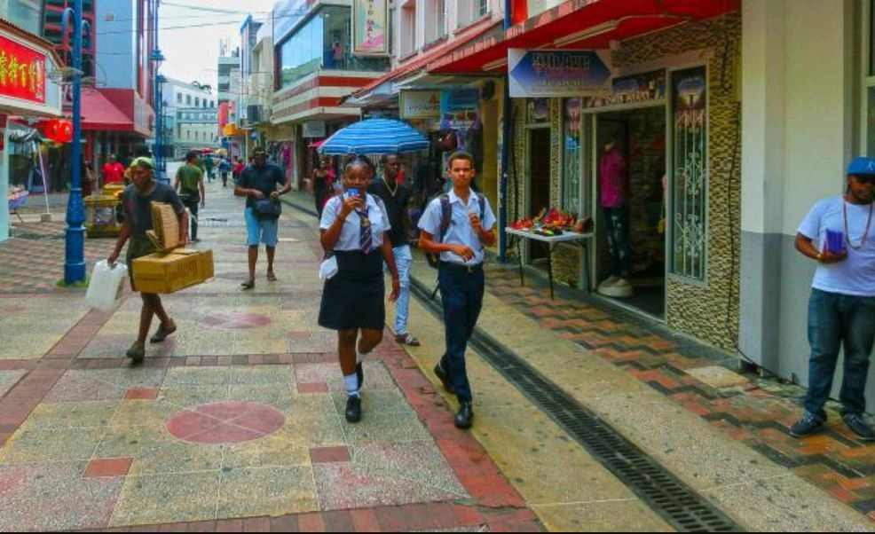 30 साल बाद ब्रिटेन से मुक्‍त होकर बारबेडोस अब ‘रिपब्ल‍िक की राह’ पर - Barbados