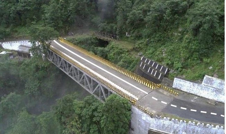 चीन से तनाव के बीच BRO ने 7 राज्यों में बनाए 43 पुल, सीमा पर भारतीय सेना की आवाजाही होगी आसान - Amid tensions with China, Rajnath Singh to inaugurate 43 bridges built by BRO across seven states