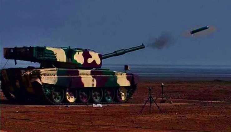 DRDO को मिली बड़ी कामयाबी, अर्जुन टैंक से लॉन्च की लेजर गाइडेड एंटी टैंक मिसाइल - drdo successfully testfired laser guided anti tank guided missile from arjun tank