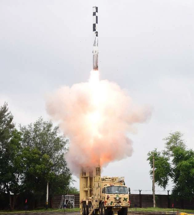 DRDO ने लेजर निर्देशित टैंकभेदी स्वदेशी मिसाइल का किया सफल परीक्षण - DRDO successfully tests laser guided antitank indigenous missile