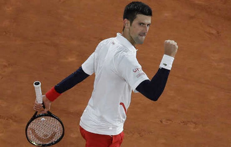 French Open 2020 : दर्द से परेशान नोवाक जोकोविच 4 सेटों में मैच जीतकर 10वीं बार सेमीफाइनल में - Novak Djokovic in the semi-finals of the French Open Tennis