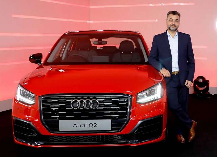 Audi ने पेश की लक्जरी कार SUV Q2, जानिए क्‍या है कीमत... - Audi introduced luxury car SUV Q2