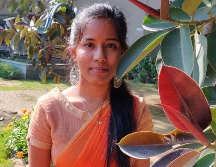 हैदराबाद में गरीब परिवार की टॉपर बेटी ने की आत्महत्या, सरकार पर उठे सवाल - Topper Aishwarya Reddy suicide in Hyderabad