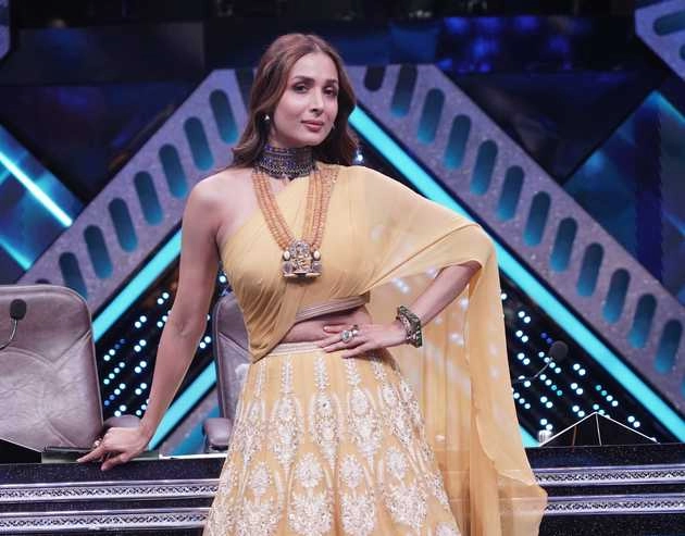 दिवाली पर इंडियाज बेस्ट डांसर की जज मलाइका अरोरा ने व्यक्त की अपनी राय, होस्ट भारती सिंह ने दी शुभकामनाएं - diwali quotes from judges and hosts of indias best dancer